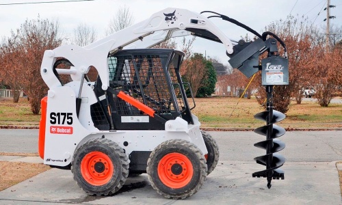 Аренда ямобура Bobcat S175